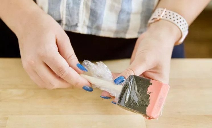 12 Unexpected Household Uses for Cling Wrap